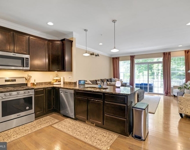 392 Buckeye Circle - Photo Thumbnail 7