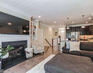 392 Buckeye Circle - Photo Thumbnail 9