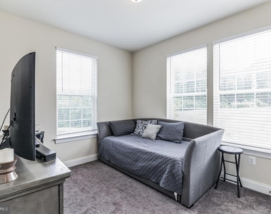 392 Buckeye Circle - Photo Thumbnail 15