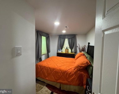8612 Creek Court - Photo Thumbnail 13