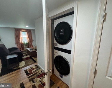 8612 Creek Court - Photo Thumbnail 17
