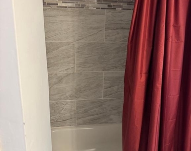 8612 Creek Court - Photo Thumbnail 9