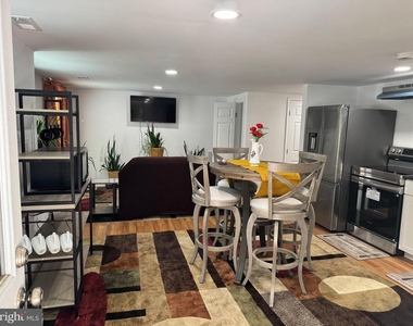 8612 Creek Court - Photo Thumbnail 2