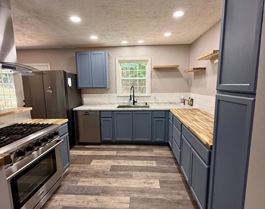 3745 Hunting Creek Road - Photo Thumbnail 3