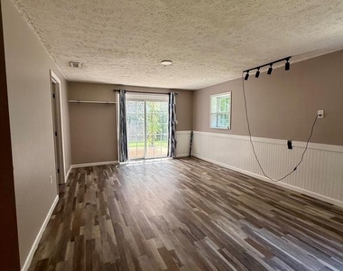 3745 Hunting Creek Road - Photo Thumbnail 8
