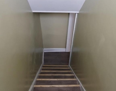 1704 Monterey Street - Photo Thumbnail 3