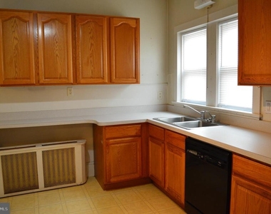 121 Broad Street - Photo Thumbnail 5