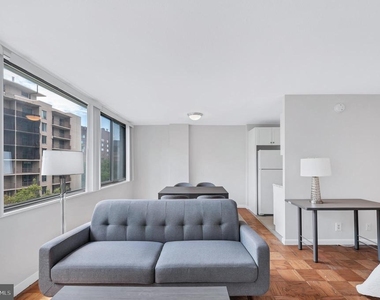 2201 L Street Nw - Photo Thumbnail 3