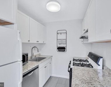 2201 L Street Nw - Photo Thumbnail 7