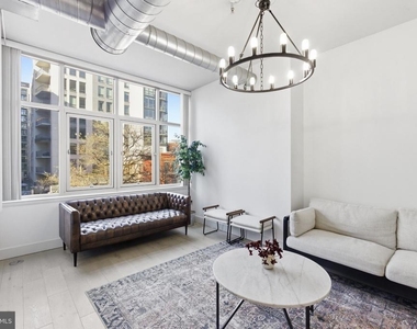 811 4th Street Nw - Photo Thumbnail 5