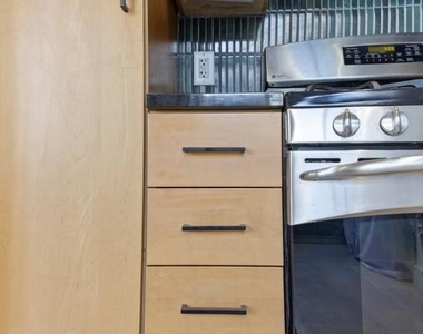 811 4th Street Nw - Photo Thumbnail 18
