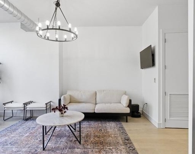 811 4th Street Nw - Photo Thumbnail 11