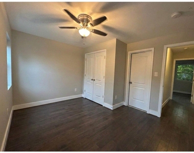 1914 D Street Ne - Photo Thumbnail 27