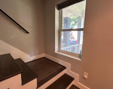 1914 D Street Ne - Photo Thumbnail 9
