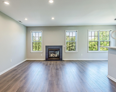2865 Barclay Way - Photo Thumbnail 10