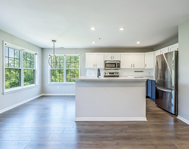 2865 Barclay Way - Photo Thumbnail 12