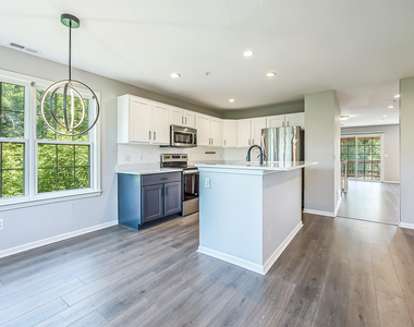 2865 Barclay Way - Photo Thumbnail 13