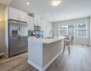 2150 Park Drive - Photo Thumbnail 16