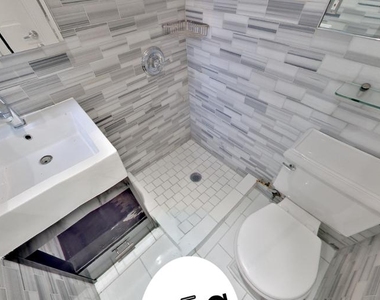 Copy of 115 Mulberry Street, Unit 4r - Photo Thumbnail 2