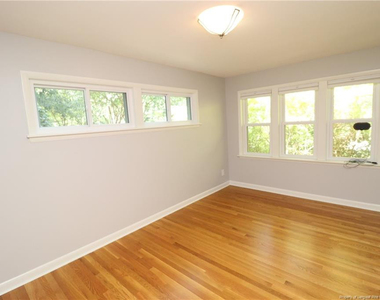 1009 Dogwood Lane - Photo Thumbnail 12