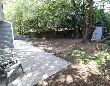 1009 Dogwood Lane - Photo Thumbnail 40
