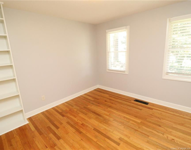 1009 Dogwood Lane - Photo Thumbnail 32