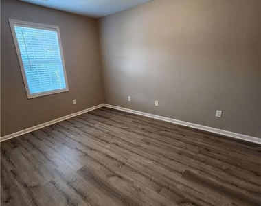 5716 Scarecrow Court - Photo Thumbnail 24