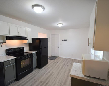 815 Mcneil Street - Photo Thumbnail 4