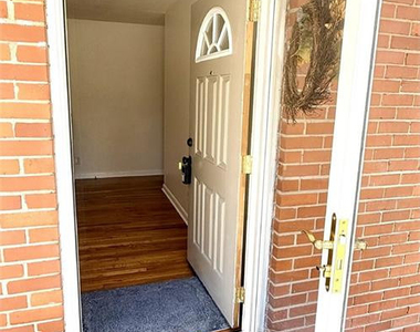 815 Mcneil Street - Photo Thumbnail 2