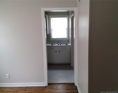 1009 Cherry Street - Photo Thumbnail 6