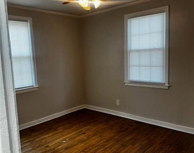 1009 Cherry Street - Photo Thumbnail 8