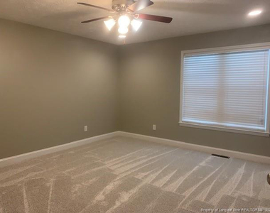 670 Amberdale West Circle - Photo Thumbnail 20