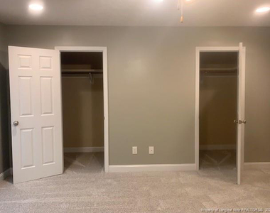 670 Amberdale West Circle - Photo Thumbnail 23