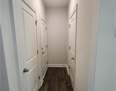 1808 Stackhouse Drive - Photo Thumbnail 6
