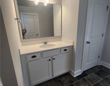 1808 Stackhouse Drive - Photo Thumbnail 15