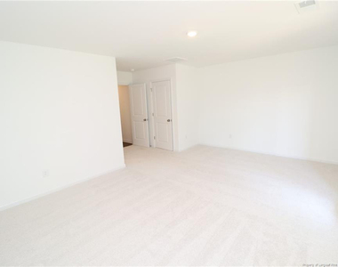 3128 Gypsum Drive - Photo Thumbnail 4