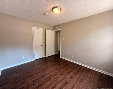 4805 Fellows Court - Photo Thumbnail 15
