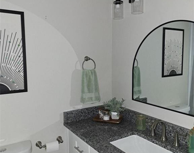 2914 Player Avenue - Photo Thumbnail 27
