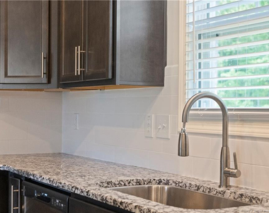 87 Onslow Court - Photo Thumbnail 7