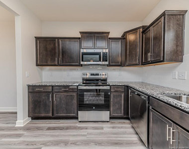 87 Onslow Court - Photo Thumbnail 9