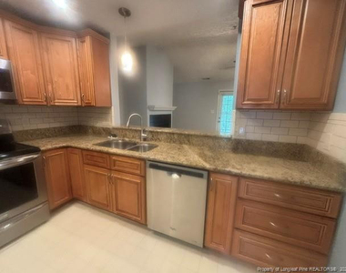 362 Bubble Creek Court - Photo Thumbnail 7