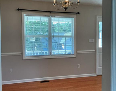 4437 Scenic Pines Drive - Photo Thumbnail 7