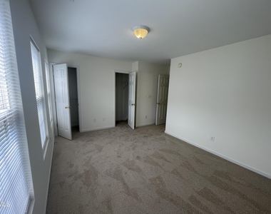 4905 Wyatt Brook Way - Photo Thumbnail 12
