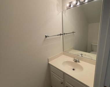 4905 Wyatt Brook Way - Photo Thumbnail 15