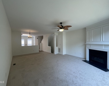 4905 Wyatt Brook Way - Photo Thumbnail 5