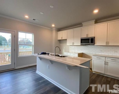 609 Gimari Drive - Photo Thumbnail 3