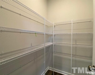 609 Gimari Drive - Photo Thumbnail 16
