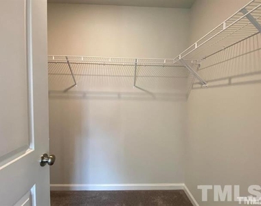 609 Gimari Drive - Photo Thumbnail 15