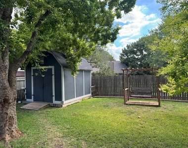 291 Brian Ln - Photo Thumbnail 5