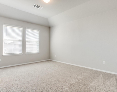 140 Living Reef Dr - Photo Thumbnail 15